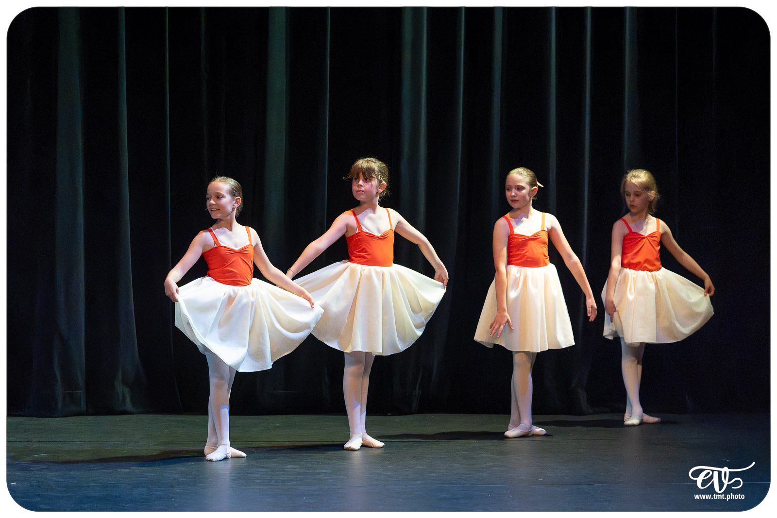 ECOLE DE DANSE CÉCILE ADAMOW